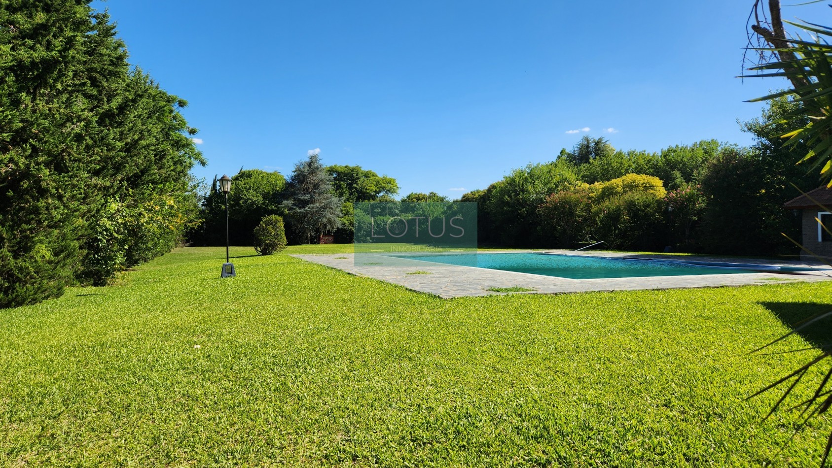 IDEAL DESARROLLOS - INSTITUCIONES // CONSTRUCCION + AMPLIO TERRENO